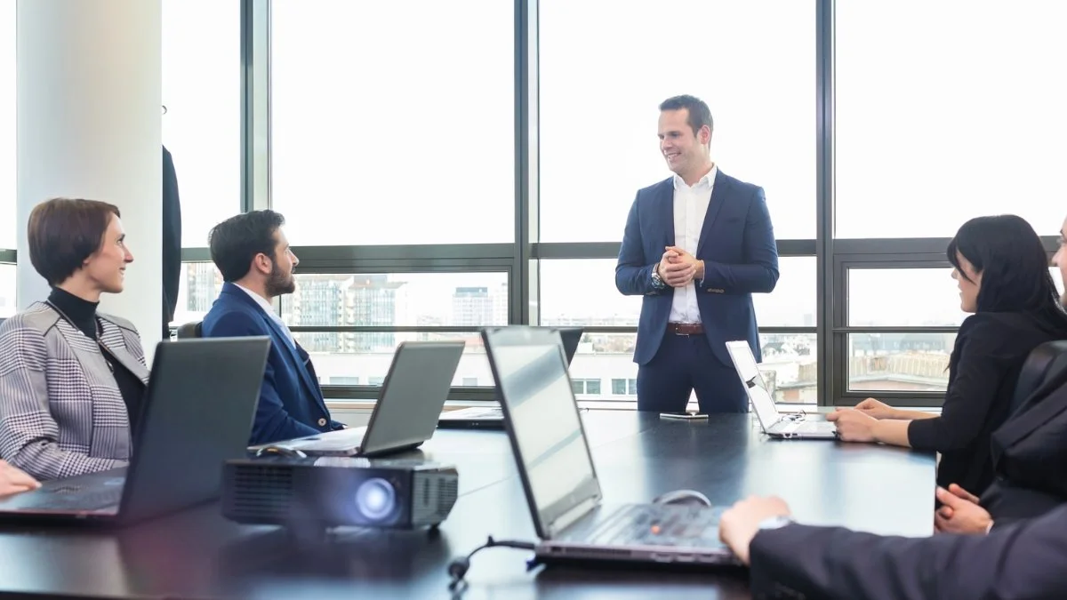 Entrepreneurs planning a business setup in Abu Dhabi with professional guidance